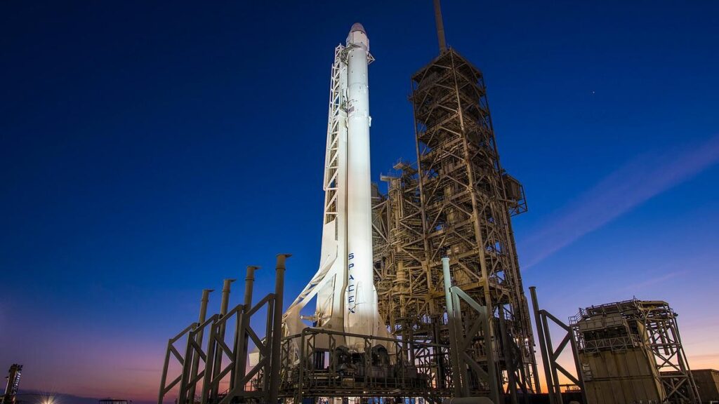What SpaceX just did in Florida shocked NASA: Double Flame Trench
