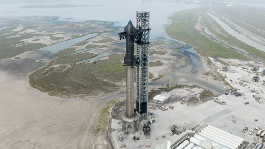 SpaceX Aborted Ship 35 Static Fire, Why? Pad B Mount Ready for Stack