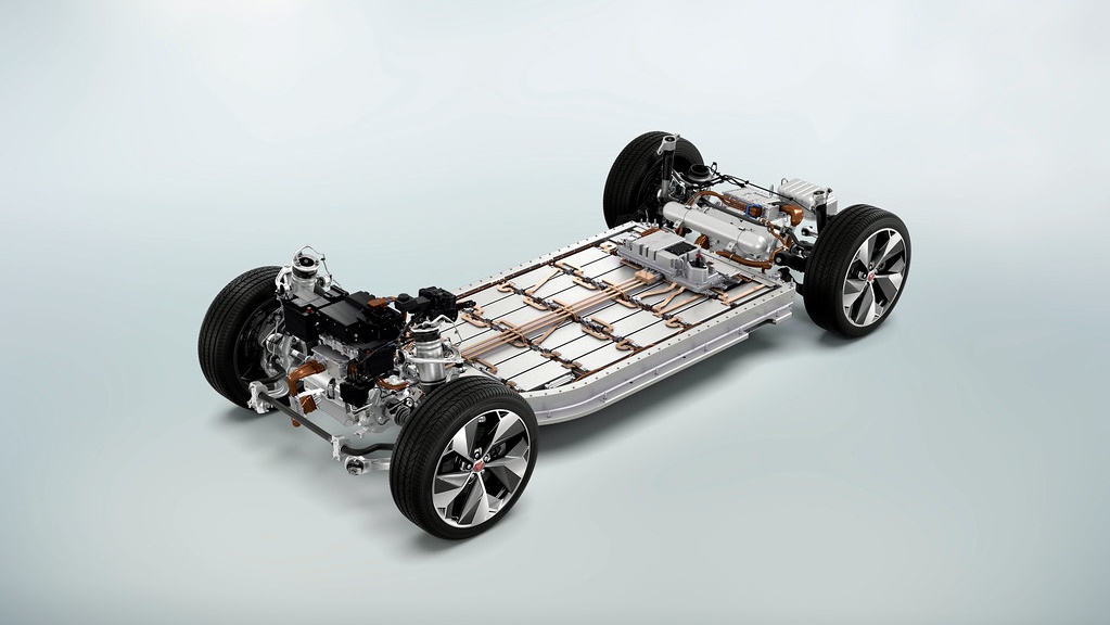 NEW Gen Toyota Solid State Battery 1000 Miles Will End Of Tesla 4680? Elon Musk SHOCKED