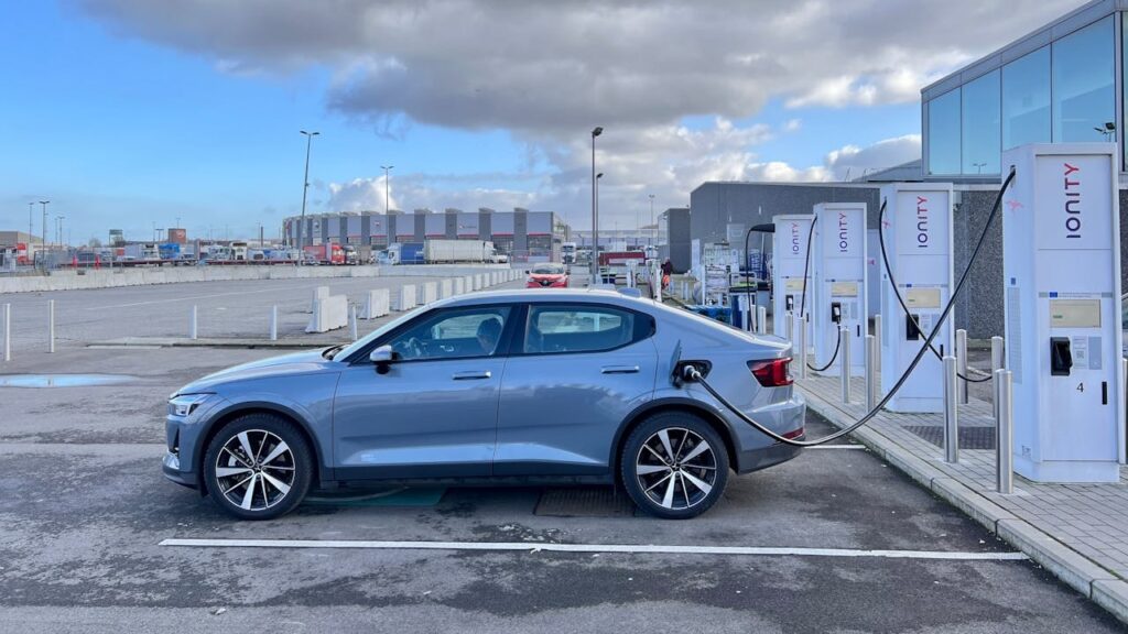 Elon Musk Unveils 5-Min Sodium Battery, Finally Unlocks 100X Energy-Density Leap