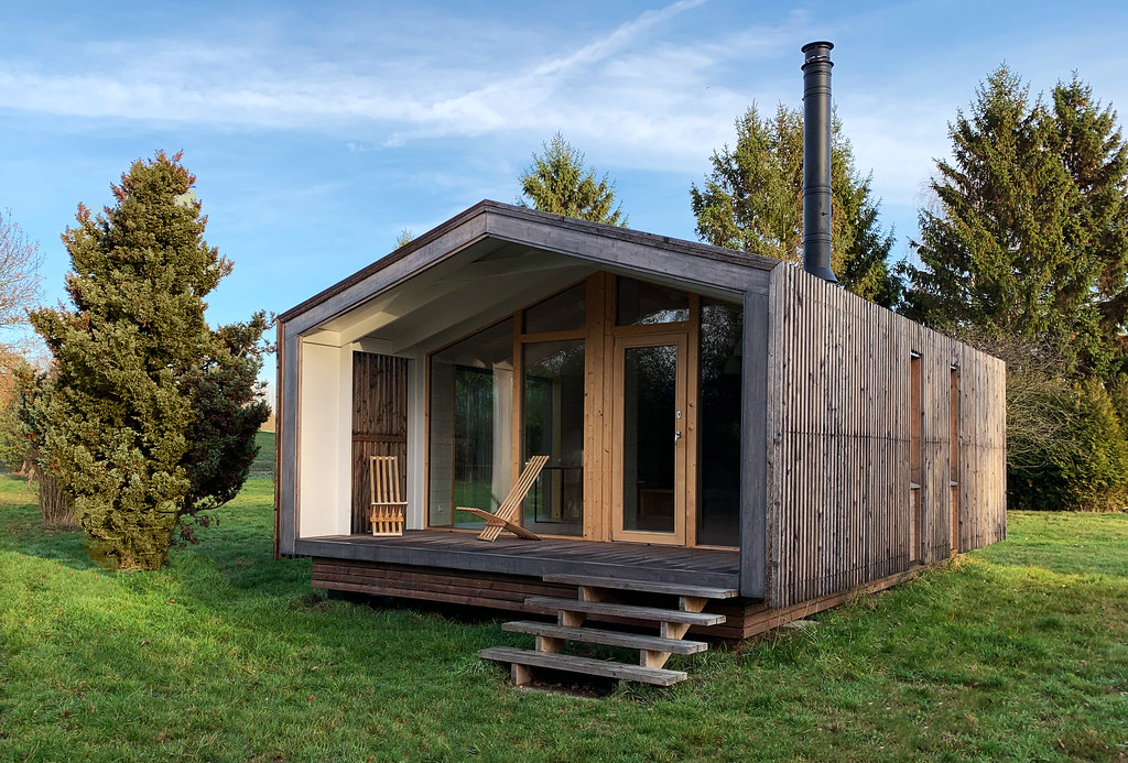 $6,995 Tesla Tiny House is Finally HERE: Elon Musk Reveals