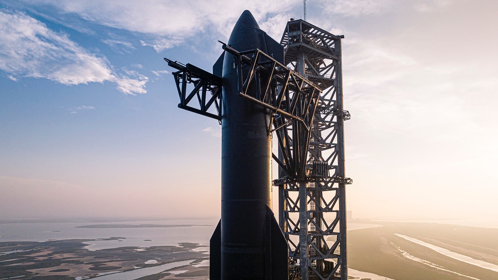 Adapter Down, Full Starship Up! SpaceX Races Toward Starship Flight 10 Next Week