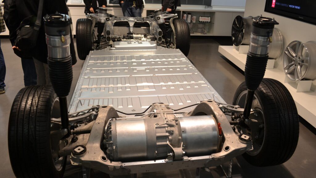 2026 Tesla Aluminum-ion Battery is Finally HERE: How Elon Musk Kills The $1.3 Trillion Lithium Bomb?