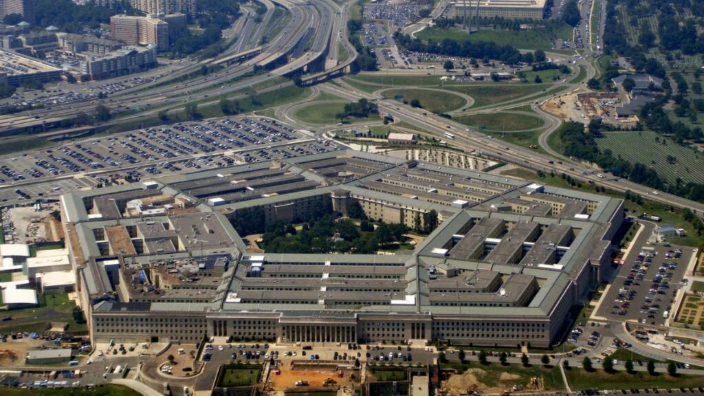 SpaceX just Won BIG Pentagon Contract to Again Beat ULA & Blue Origin