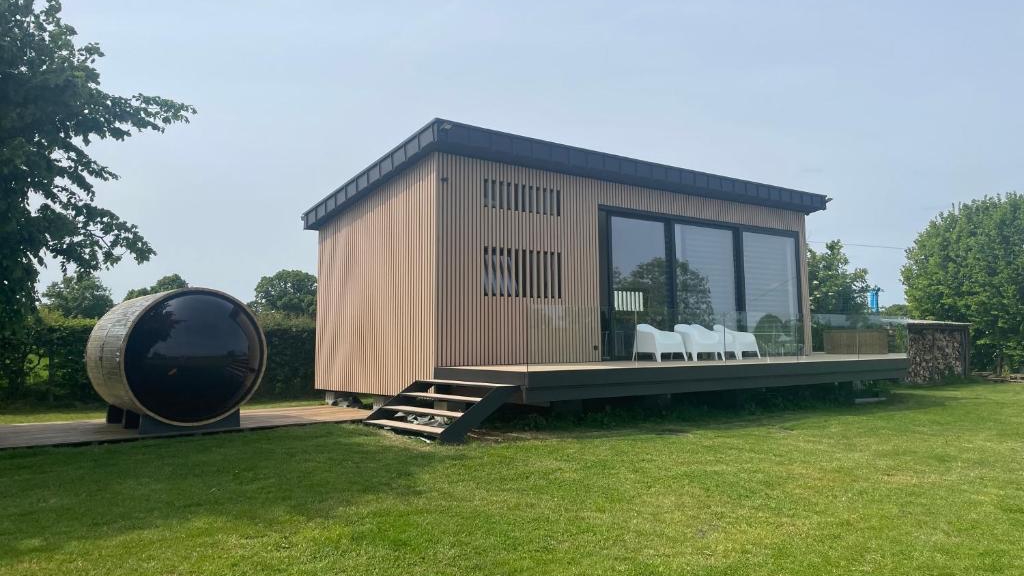 End of Boxabl. Elon Musk's $7,575 Tesla Tiny House: FREE Land. SHOCKING Reveal