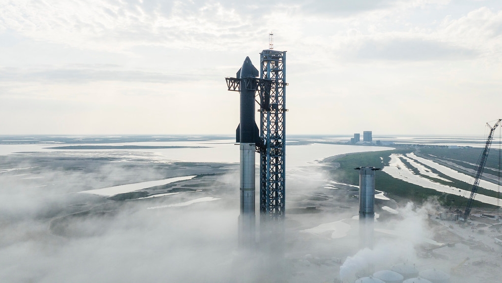 Starship Flight 11 Broke the Internet with Insane Landing, SpaceX declared $100M/Ton to Moon