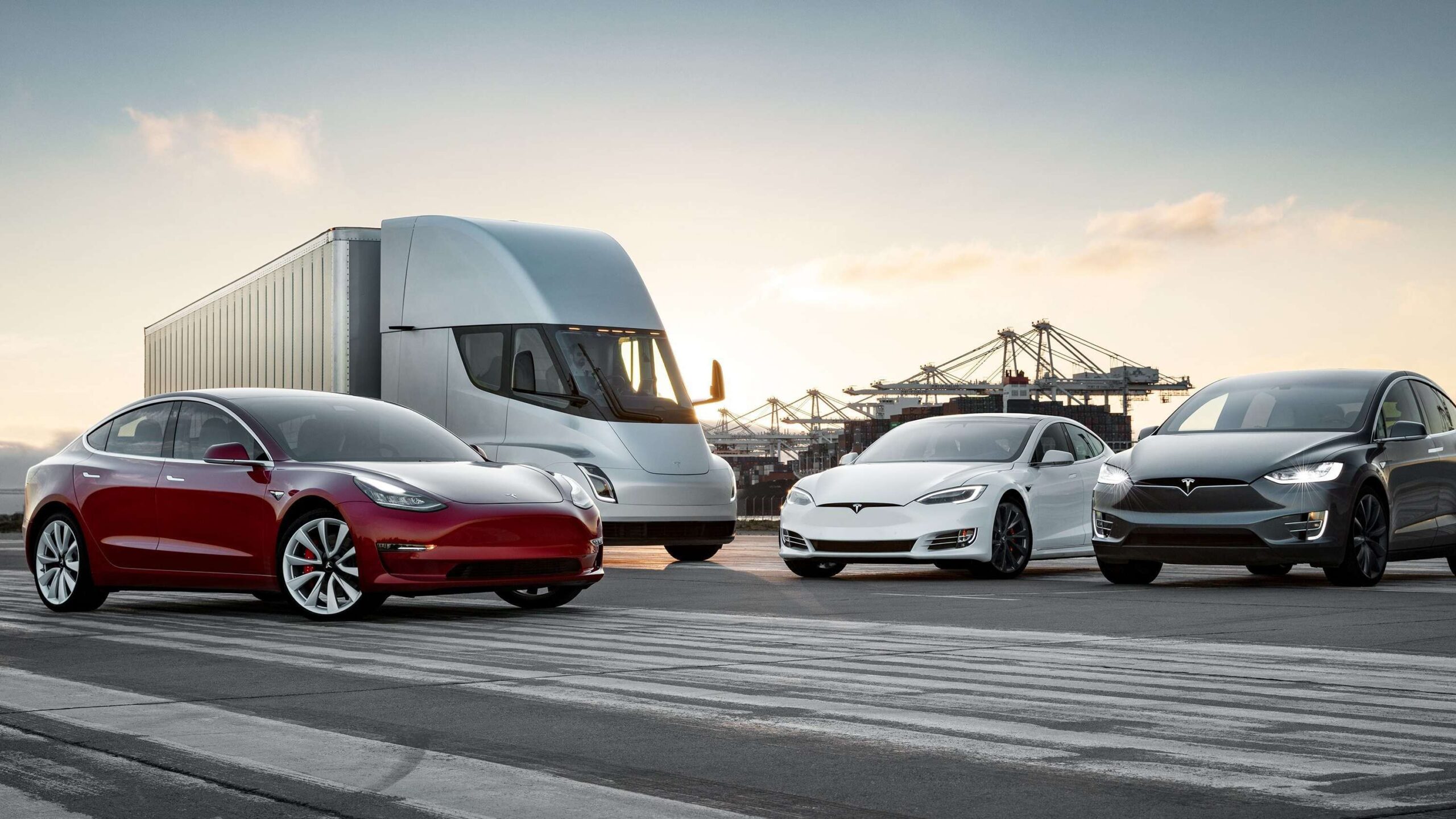 Elon Musk Reveals Tesla Semi Gen 2 Finally Here! Mass Production With New Battery, Glass & FSD