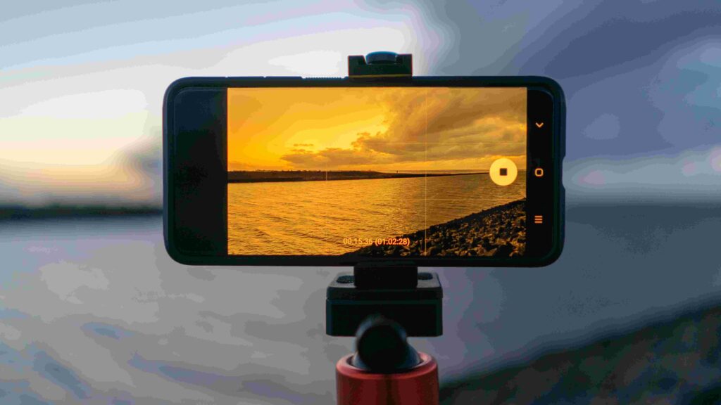 $217 Tesla Pi Phone Prototype: Elon Musk JUST Declared Apple’s Biggest THREAT