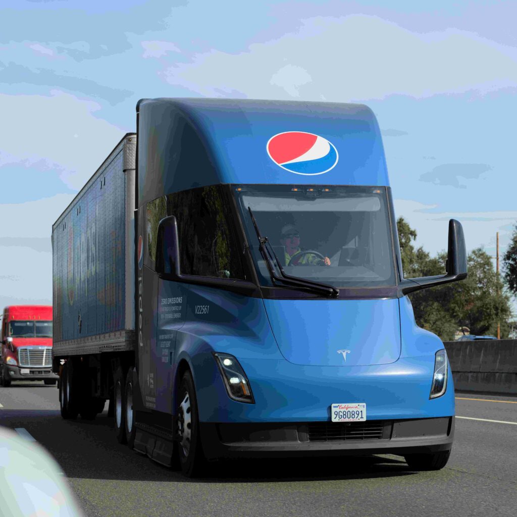 Tesla Semi Finally Refresh, Elon Musk SHOCKED NEW Payload