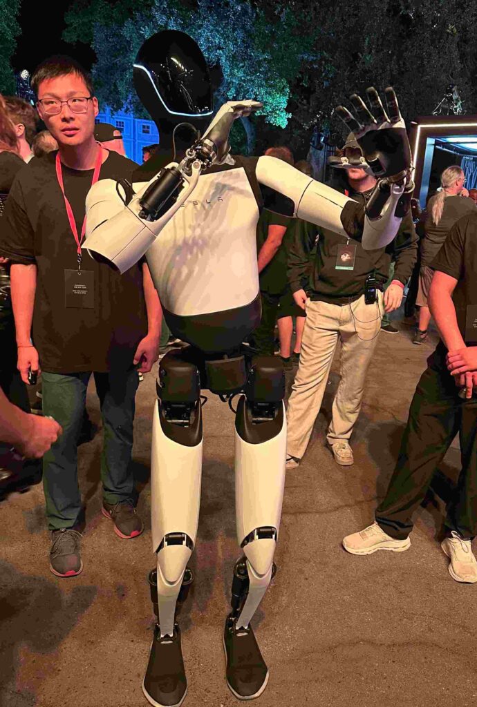 Tesla Bot Gen 5 BEAT Xpeng Robot