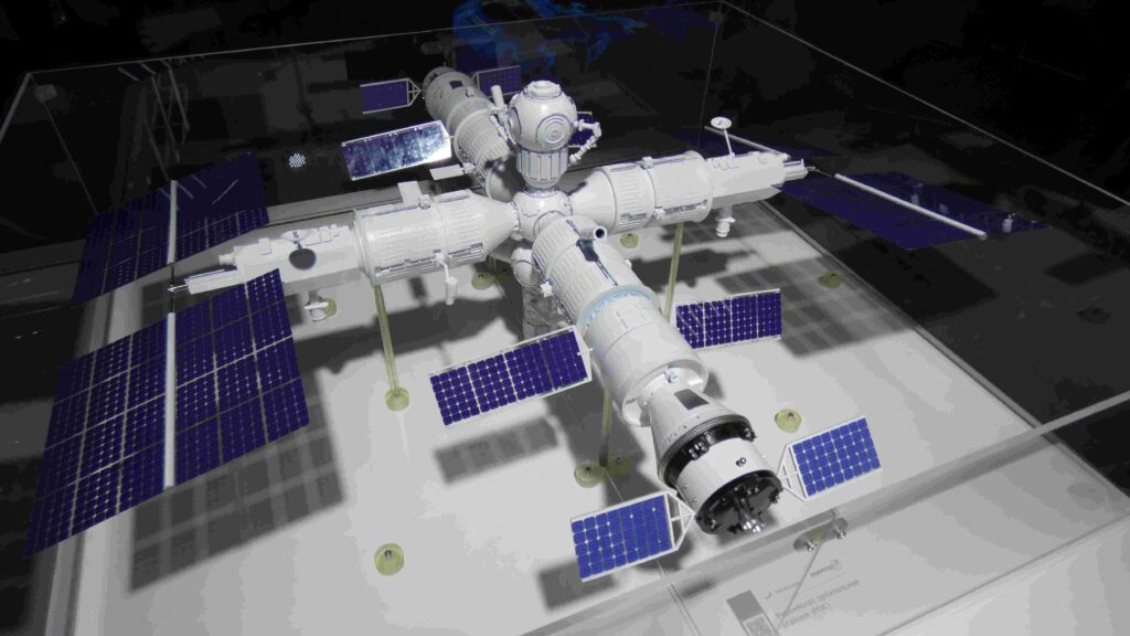 SpaceX's new Gravity Space Station just Did Something Never Seen Before! Ready to replace NASA ISS