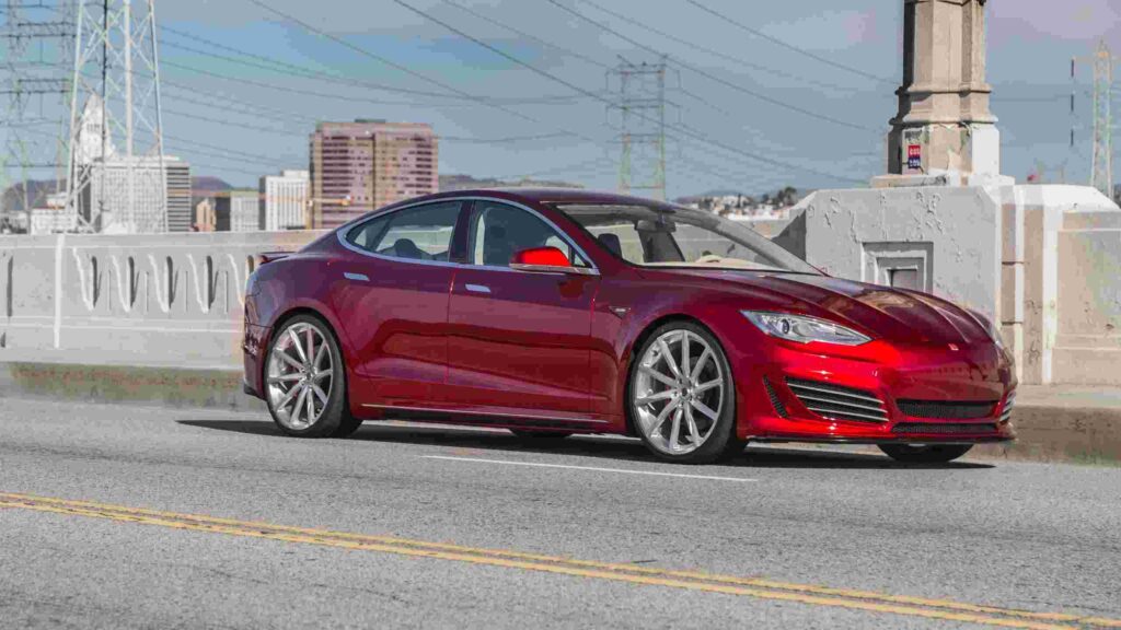 Elon Musk Integrating STARLINK Into Tesla New CAR