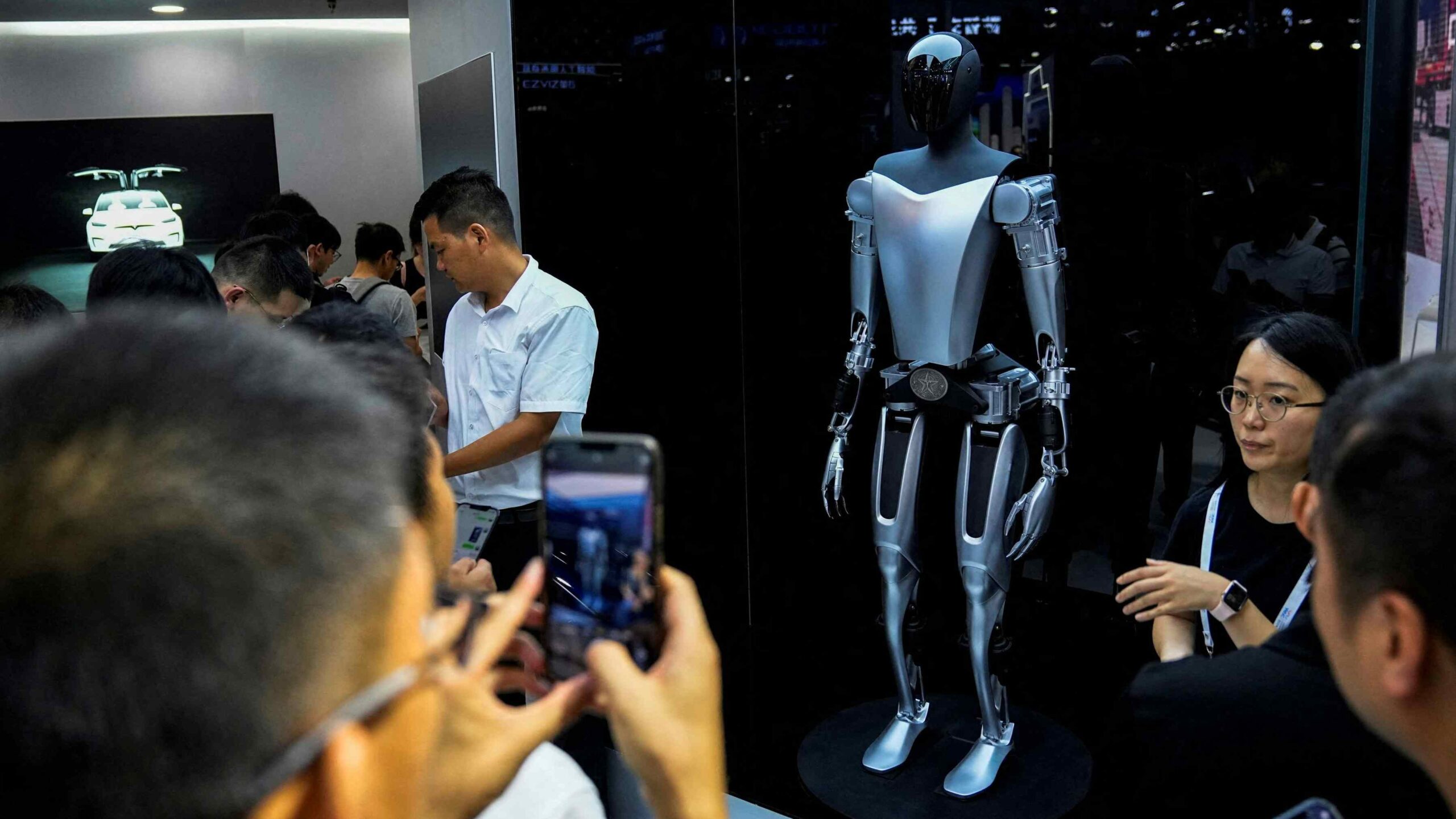 Elon Musk's Tesla Bot Gen 3 Finally Boost Sales! Huge Update in Feb Here