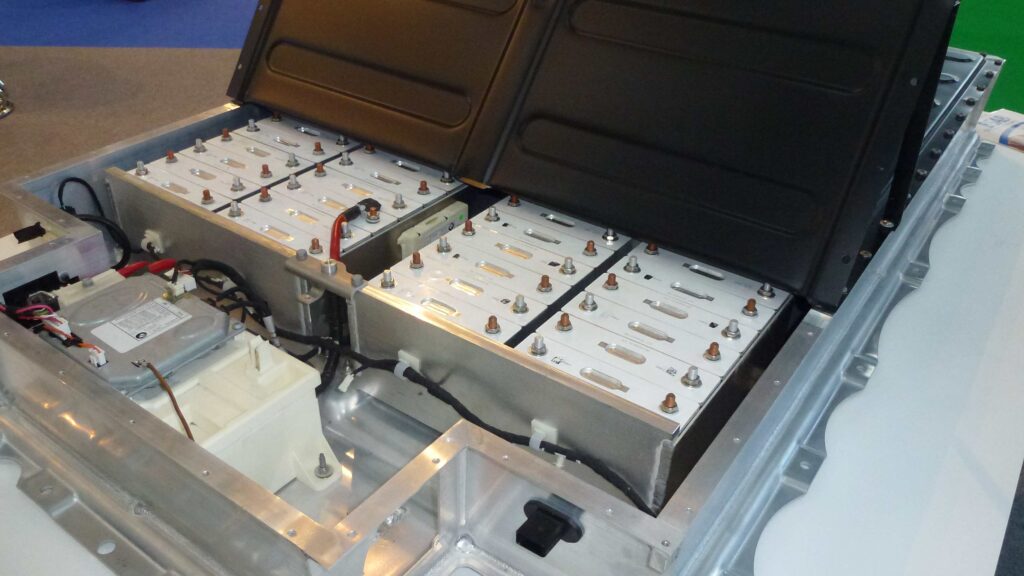 World’s First EV Battery Claims 1,000 Miles