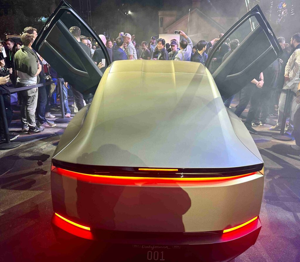 Elon Musk's Tesla Cybercab 2026