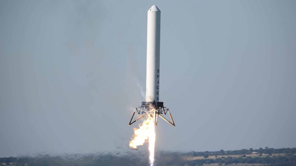 NASA $23.8 B Moon Rocket in Big Trouble, SpaceX’s new Starship Solution