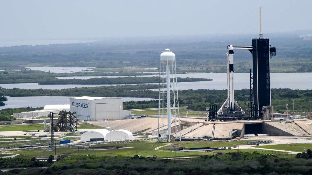 NASA in Big Trouble, SpaceX’s Starship Solution