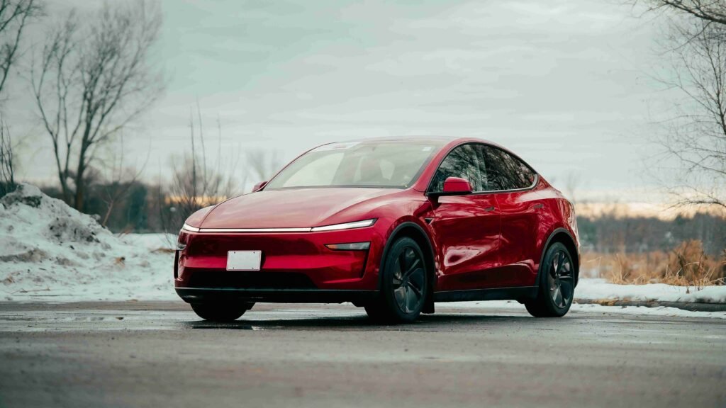 Sodium-Ion Battery 2026 Tesla: Model 2 $25K, 10,000-cycle future vs LFP reality