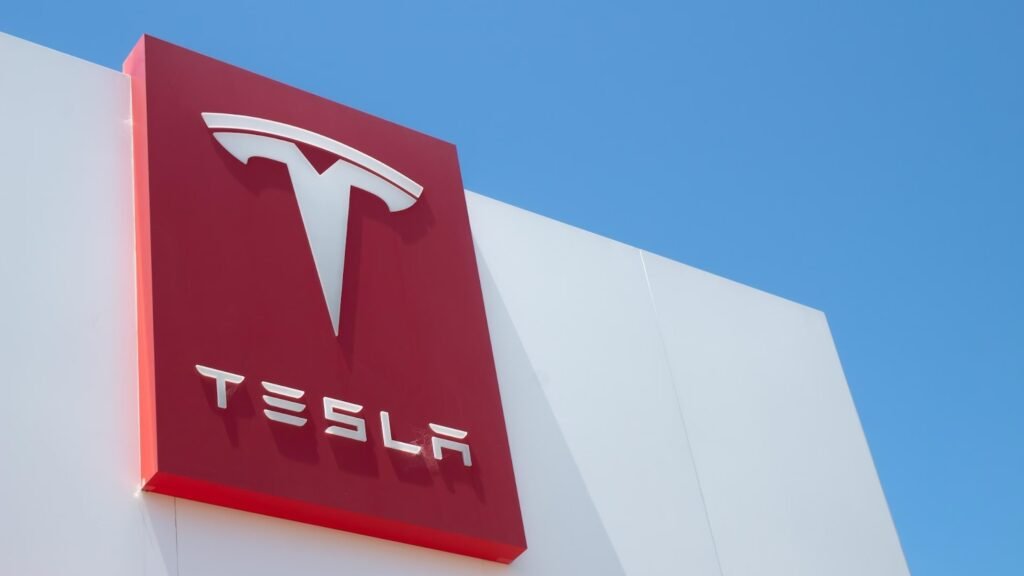2026 Tesla's New AI Airbag is Insane!