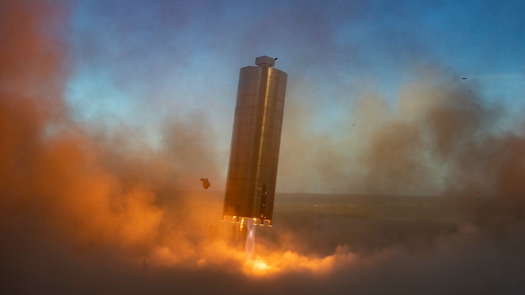 SpaceX Testing New WEIRD Heat Shield on Starship to Beat 1500°C & Return Home this Year