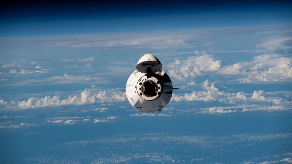 SpaceX's NEW Crew Dragon Interior Is Too Advanced Destroy Its Rivals