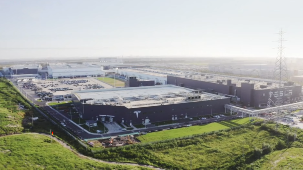 Elon Musk's Giant $122B Tesla Terafab Outchip The Entire World