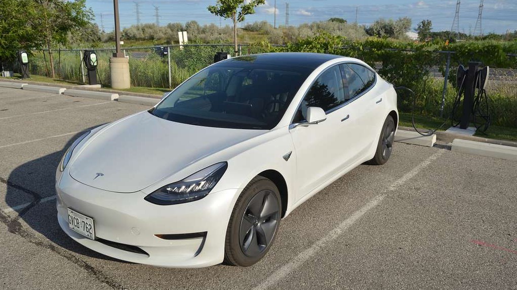 IT’S HERE! New Tesla Model 2 Cabin Cuts $20,990 YL, 53kWh LFP & 400km Range