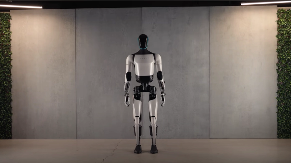Elon Musk Confirms The BEST Tesla Bot Gen 3 To COOK, CLEAN & Serve BEER For $1/Hour