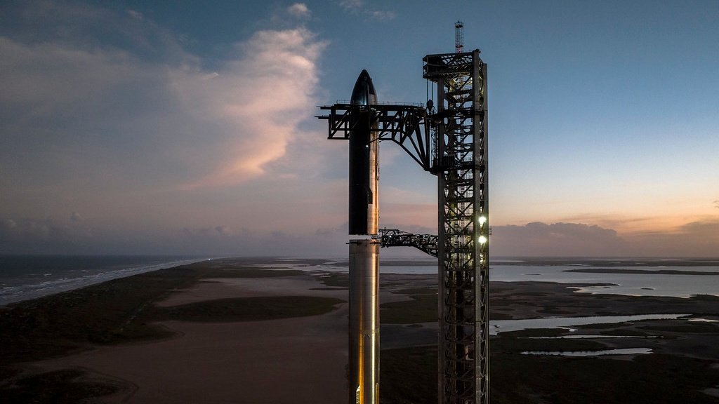 SpaceX Starship Flight 14 Launch This Month Confirmed! Static Fire Test in Days
