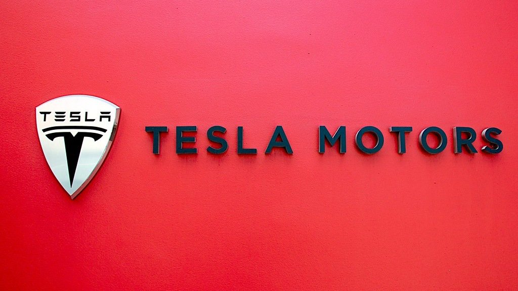 Next-Gen Tesla Motor No Rare Earths, Built In 10 Second is INSANE