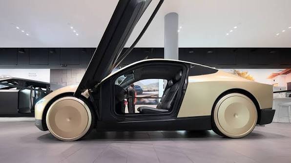 Tesla Cybercab Robotaxi 2027 Update