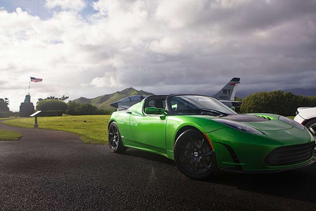 Tesla Roadster 2.0 2027