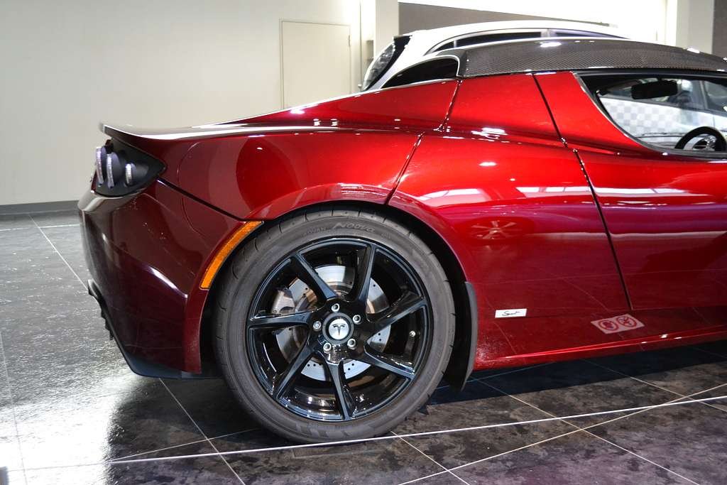 Tesla Roadster 2.0 Update