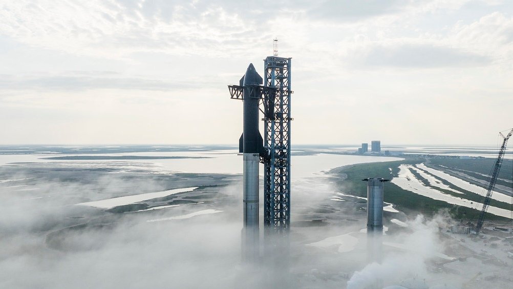 Starship Flight 15 is finally Making a Ship Catch Possible