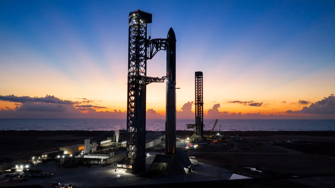 SpaceX's Crazy Plan & Launch Date To Catch Starship On Flight 15?